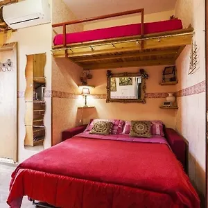 https://casa-bella-rome.it-romehotels.com
